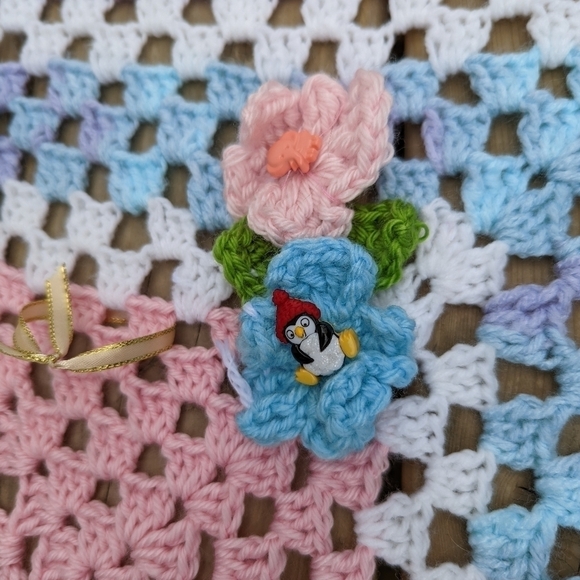 HANDMADE crochet square baby blanket 40”x40” - Picture 9 of 12
